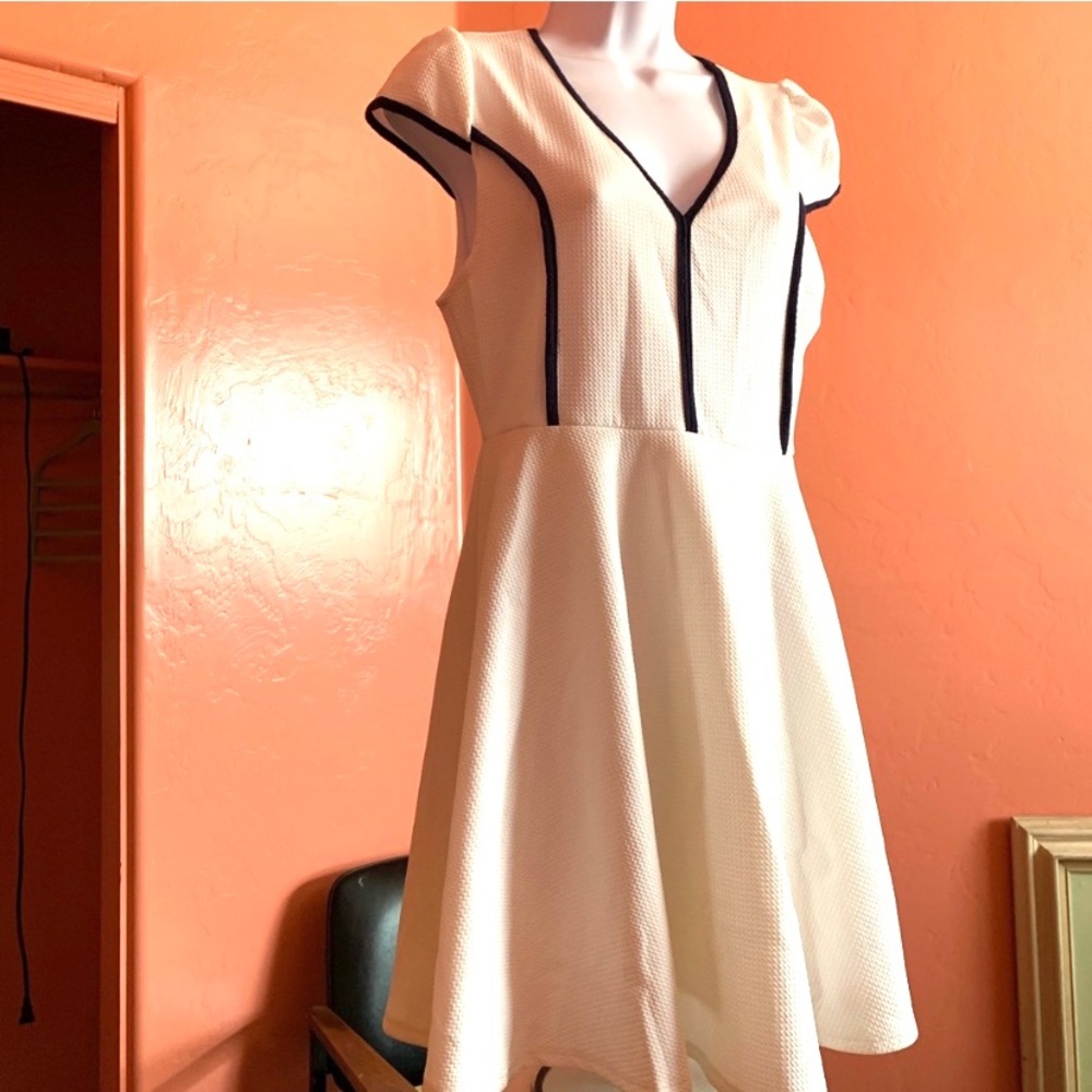 A-Line White & Blue Dress Casual Fitted Stretch